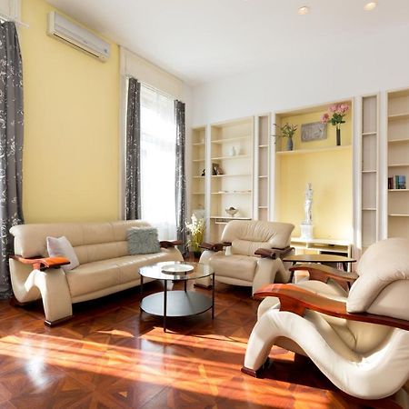 Luxury Central Apartment 부다페스트 외부 사진