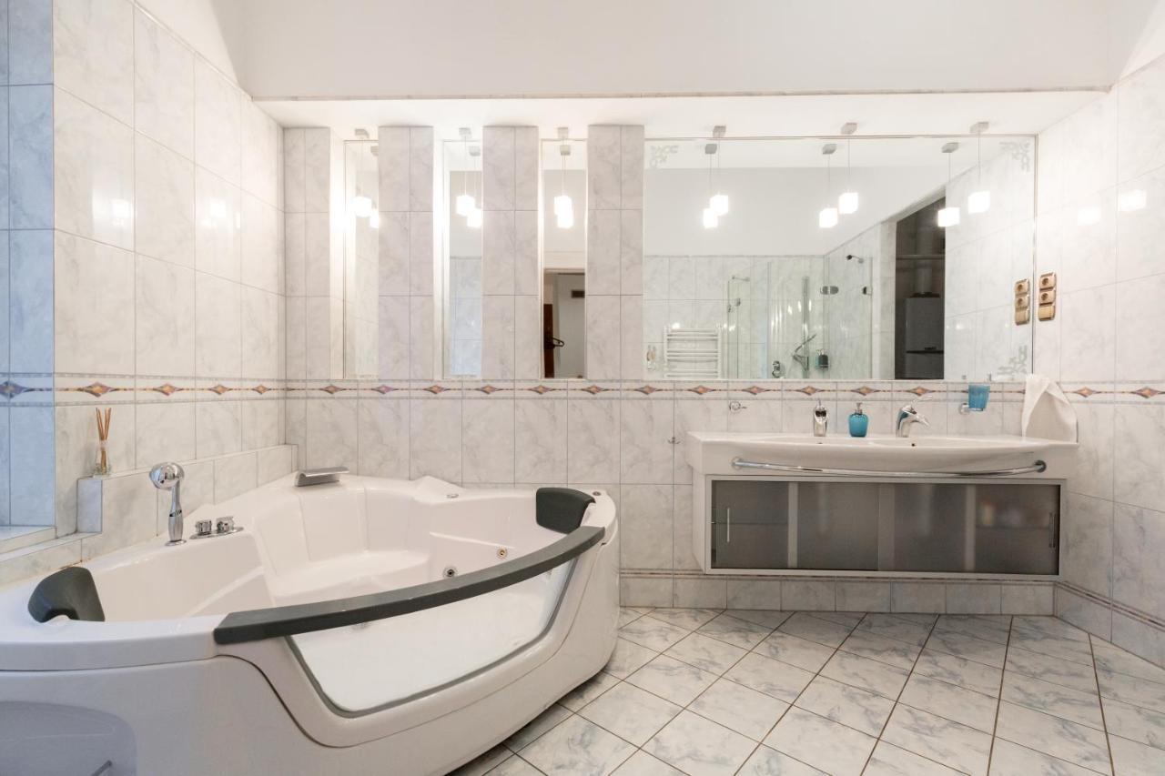 Luxury Central Apartment 부다페스트 외부 사진